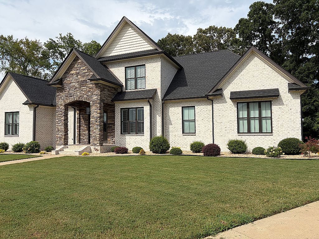 758 Saddleridge Way — Blackberry Trail Golf Club
