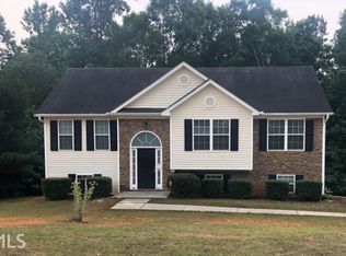 35 Lamar Ln, Covington, GA 30016