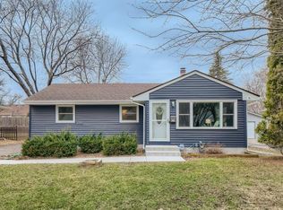 1031 Sumter Ave N, Golden Valley, MN 55427