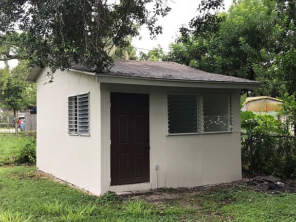 3rd image of 2723 Hempstead Dr