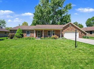 745 Heritage Ln, Warsaw, IN 46582