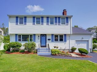 40 Westgate Rd, Framingham, MA 01701
