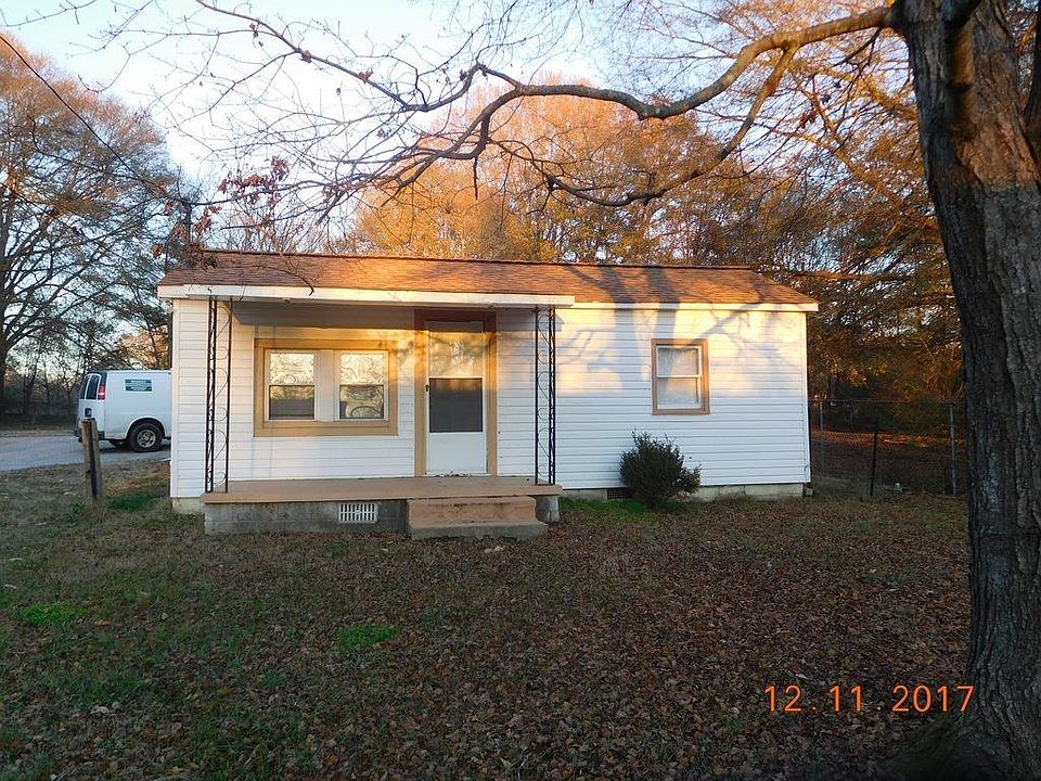 1st image of 330 Henderson St