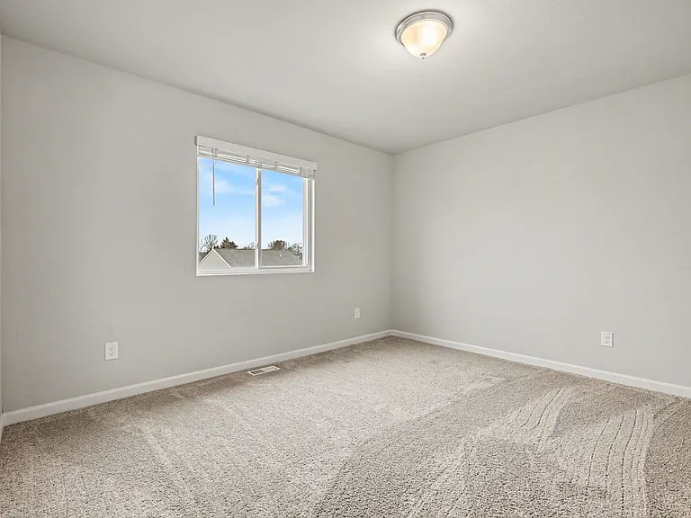 1630 Roosevelt Ct — Photo 16