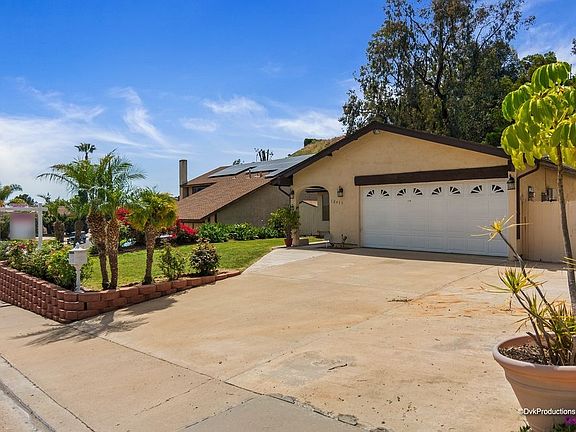 3rd image of 10935 Baroque Ln