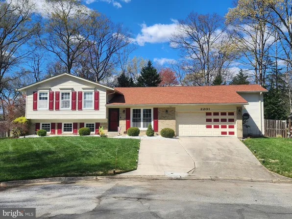 2201 Elgin Ct, Waldorf, MD 20602