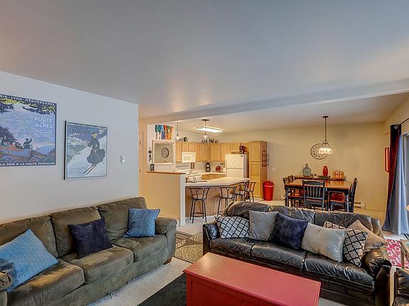 3rd image of 1607 Davis Ave #G27