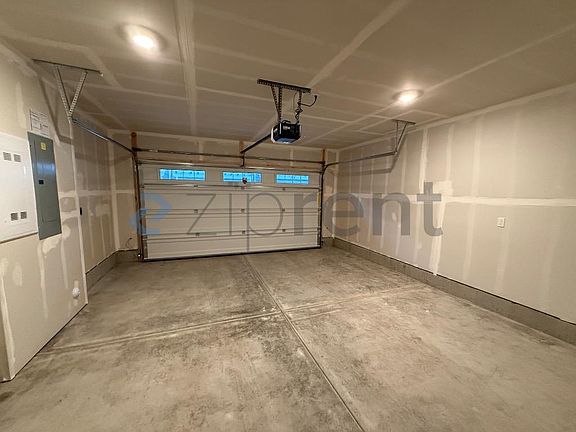 3rd image of 13707 Manor Way #F6