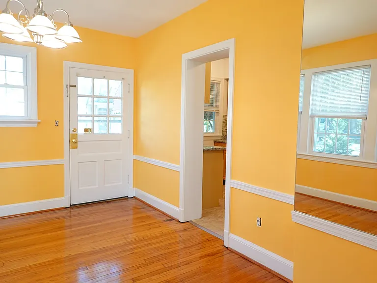 800 Maplewood Ave — Photo 92