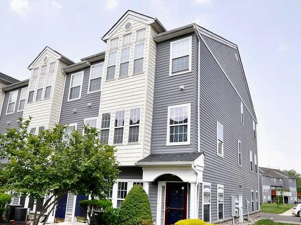 18 Swan Ct