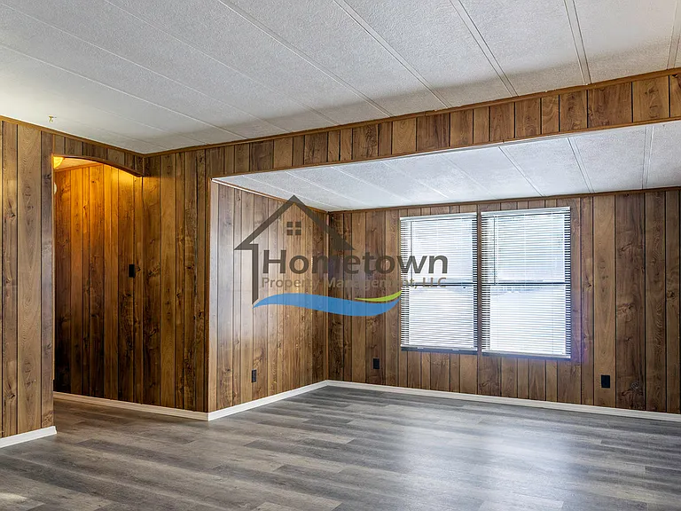 563 Terry Trl — Photo 15