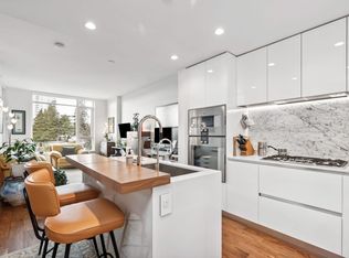 389 W 59th Ave #405, Vancouver, BC V5X 1W9