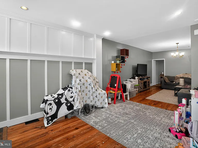 4739 Smick St — Photo 12