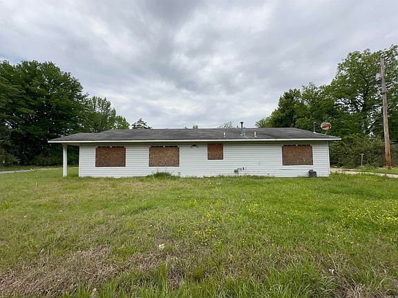 3rd image of 3419 S Georgia St