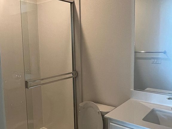 Master Bath - standup shower