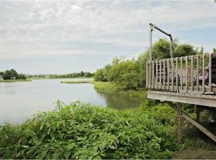 186 Riverside St, Portsmouth, RI 02871