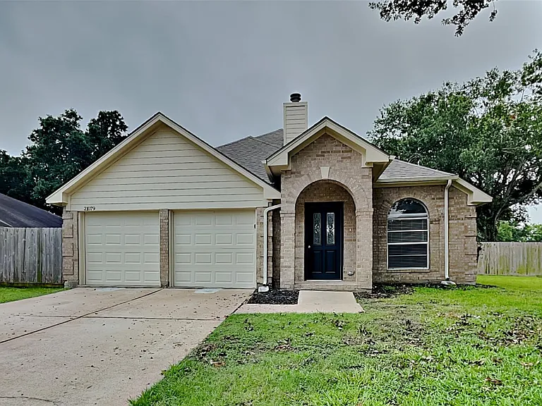 21079 Southern Colony Ct — Photo 1