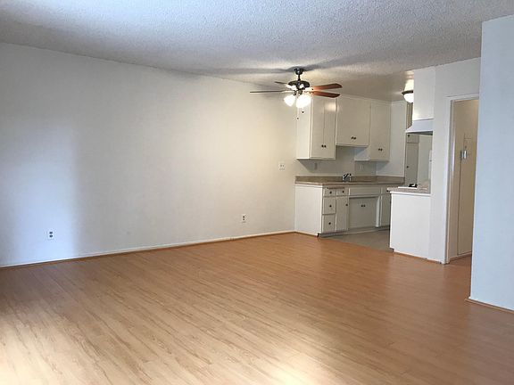 2nd image of 5117 Buffalo Ave APT 3