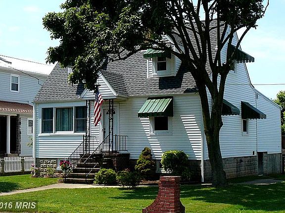 3rd image of 311 Bayside Dr