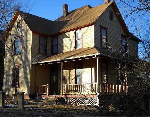 1st image of 1 Ridgeway Ave