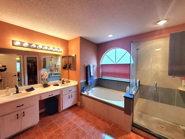 1104 Plover Pl — Photo 12