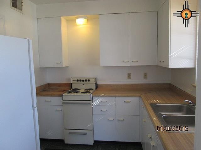 2nd image of 109 S 12th St