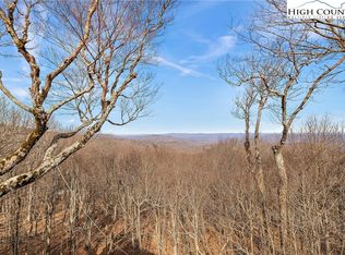 1041 Charter Hills Rd, Banner Elk, NC 28604