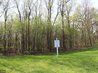 1633 Oak Hill Dr, Hastings, MN 55033