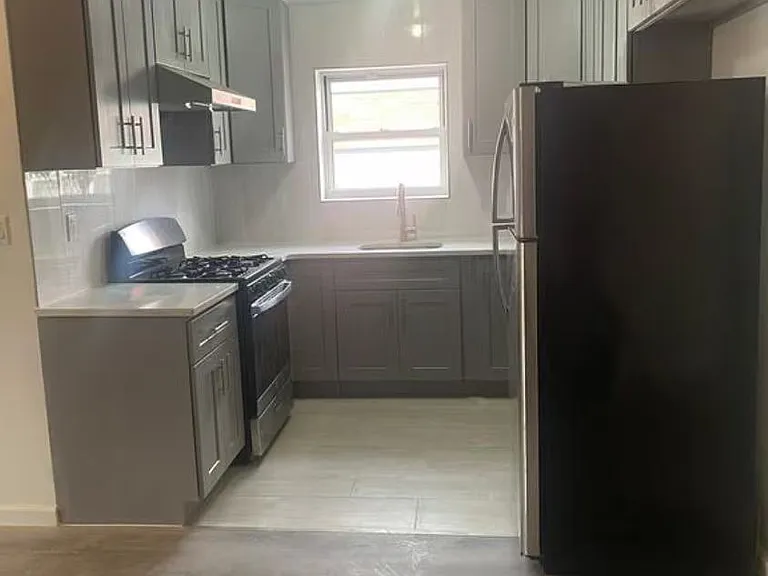 1553 Ohm Ave #2 — Photo 1