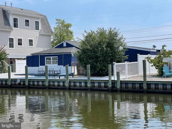 213 Fernwood Dr, Bayville, NJ 08721