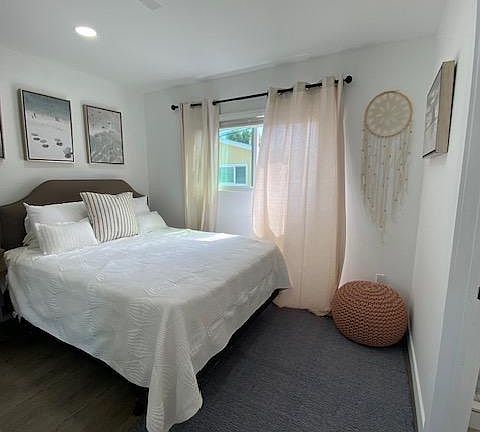 2nd image of 1220 24th St APT 4