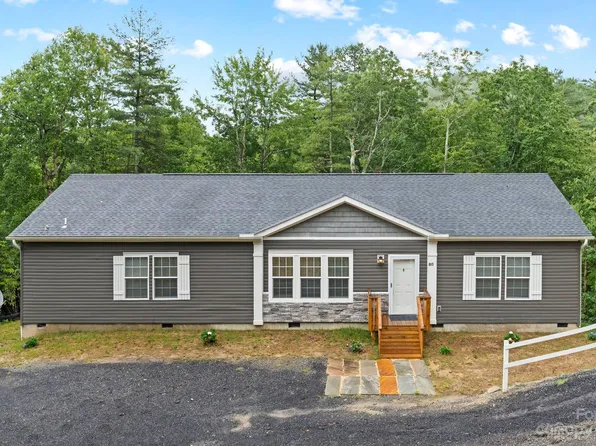 80 Cherie Ln, Hendersonville, NC 28739