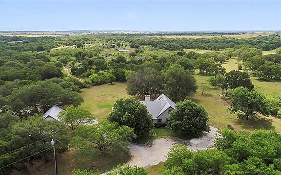 2nd image of 2301 County Road 219