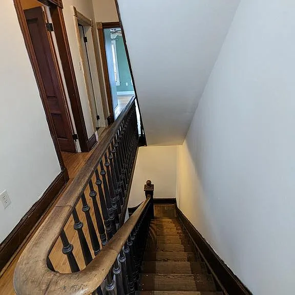 306 N Locust St — Photo 16