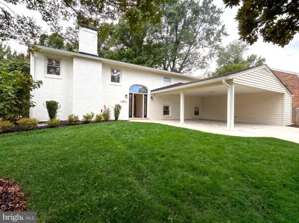 2824 Elsmore St, Fairfax, VA 22031