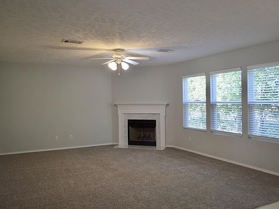 3rd image of 1242 Lasalle Dr