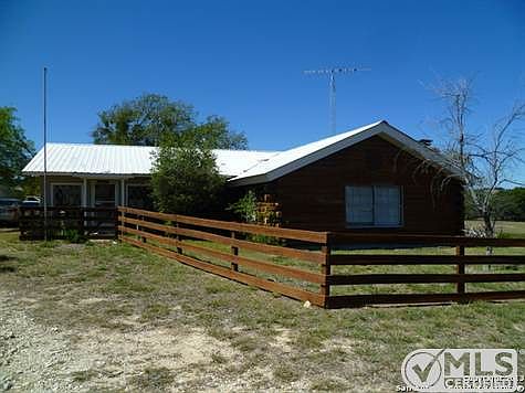 3rd image of 810 County Road 155