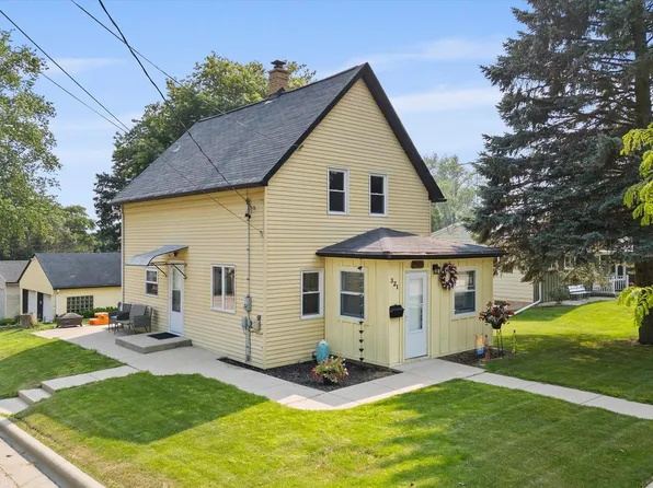 321 West Dodge STREET, Port Washington, WI 53074