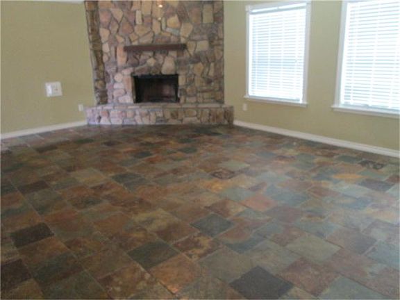 4th image of 11214 Olivewood Dr