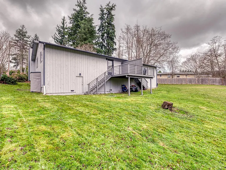 14213 Admiralty Way #A — Photo 20