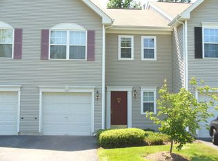 403 Creststone Cir, Princeton, NJ 08540