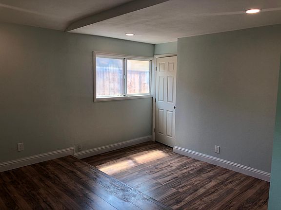 3rd image of 168 Sunnyslope Ave #B