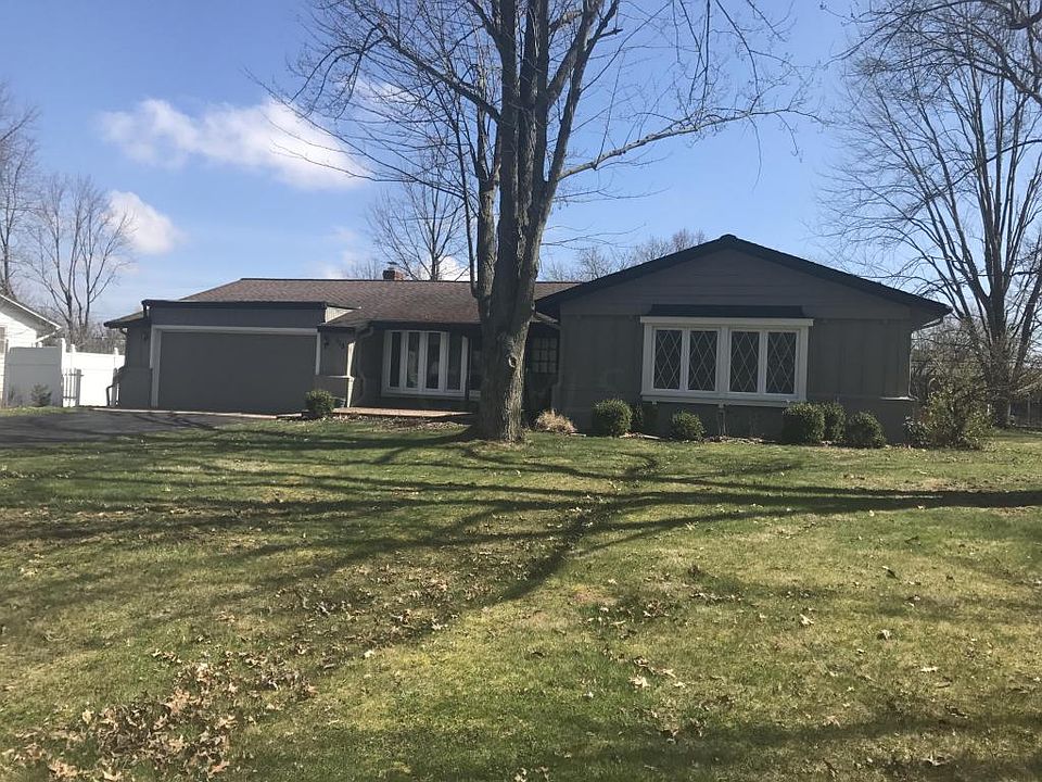 2nd image of 518 Hickory Dr
