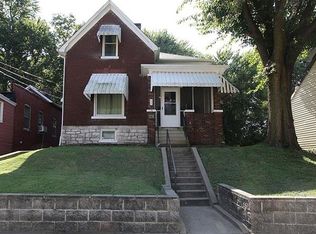 18 N 11th St, Belleville, IL 62220