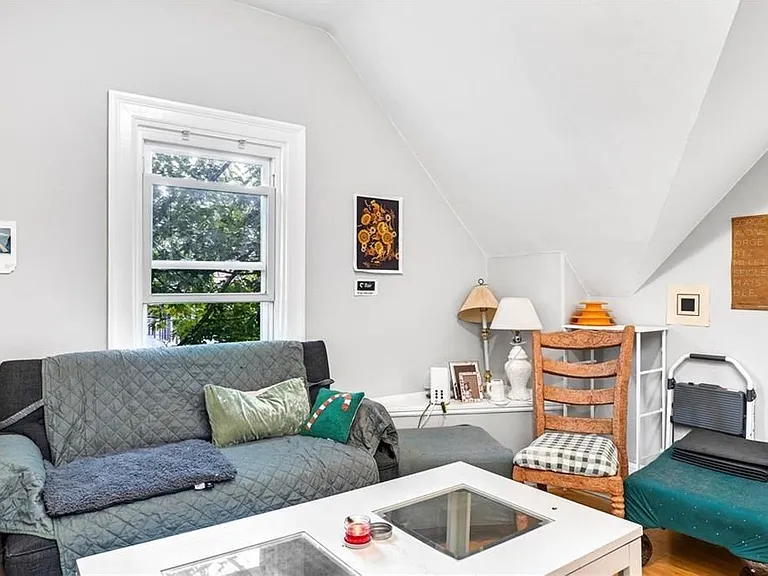 4 Poplar St #3 — Photo 8