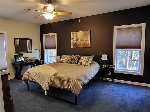 Master bedroom pic 1