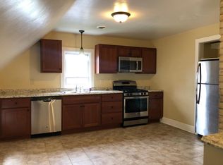 2213 S Robinson Ave, Milwaukee, WI 53207