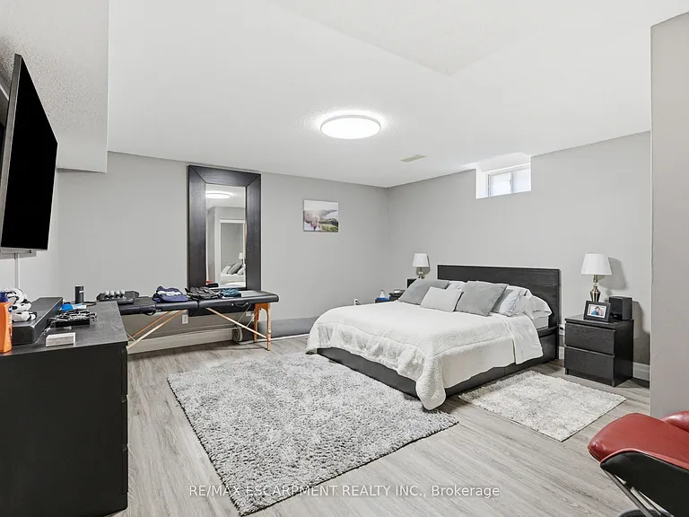 303 Caledon Ave #LOWER — Photo 20