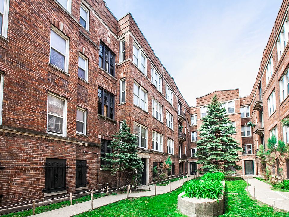 1st image of 4230 S Michigan Ave #3W
