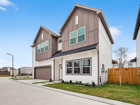 2nd image of 6702 Metro Blvd #2
